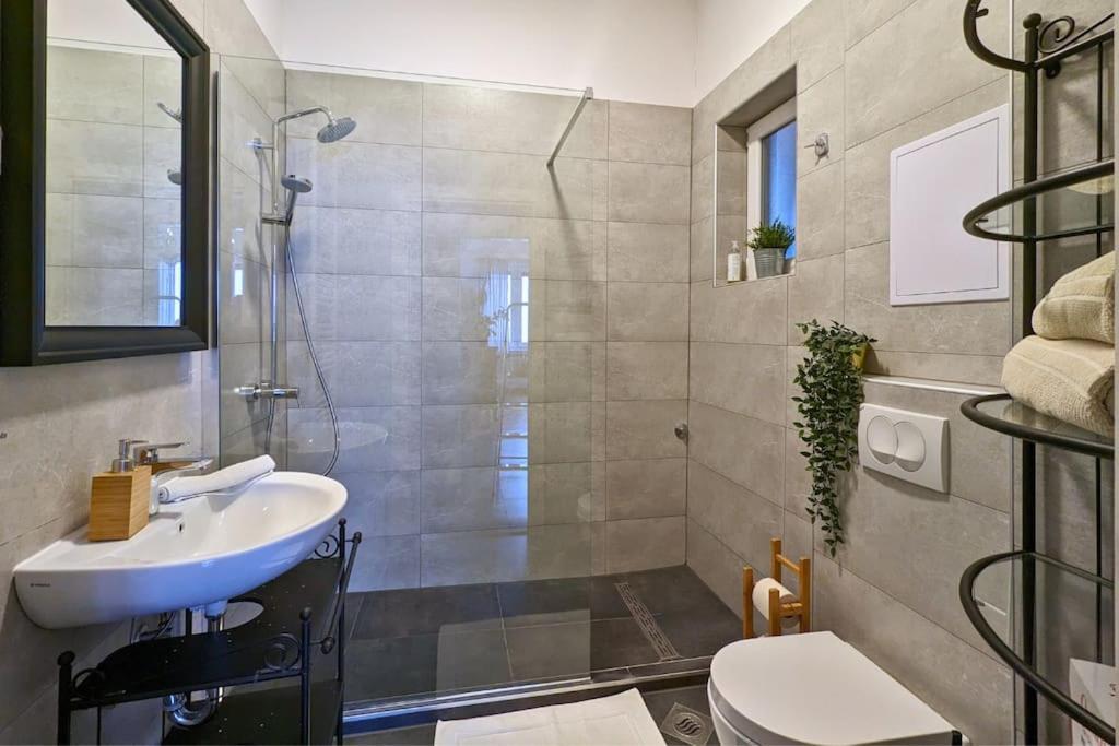 True Zagreb Centrally Located & Spacious Apartment Экстерьер фото